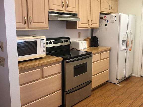 3rd image of 9317 W Hidden Valley Cir N