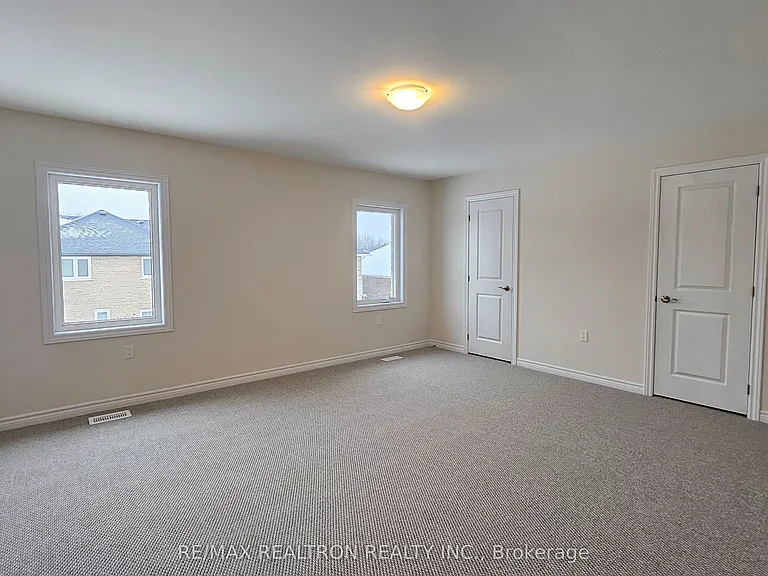 16 York Dr — Photo 15