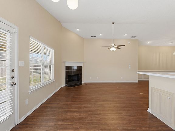 2nd image of 111 Taos Loop