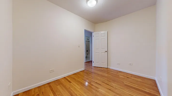 Rented by Bond New York | media 17