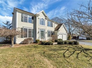 12 Cord Grass Ln, Old Lyme, CT 06371