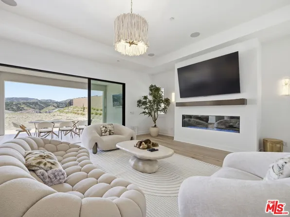 12061 N Northstar Ln, Porter Ranch, CA 91326