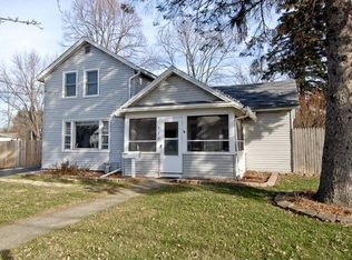 718 Park St, Batavia, IL