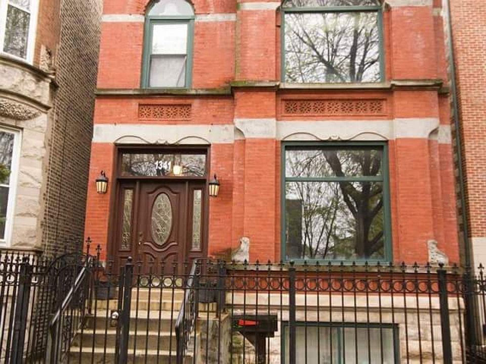 1st image of 1341 N Artesian Ave