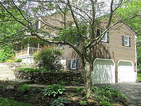 4th image of 8 Dorene Dr
