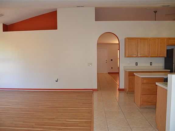 4th image of 13785 SW 42nd Court Rd