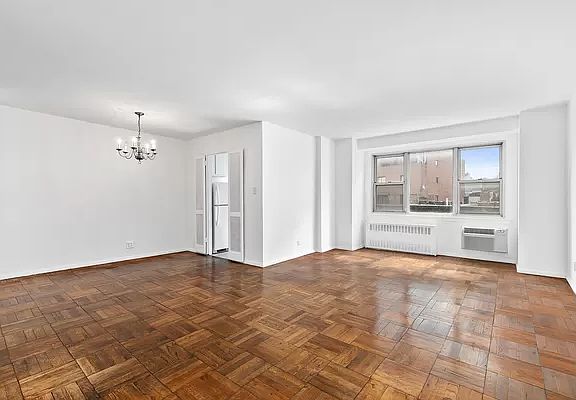 4th image of 2 Charlton St APT 10K