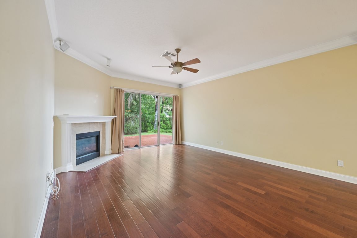 next background image