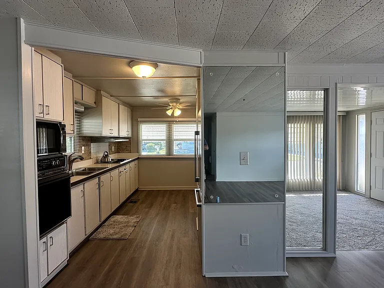 5004 Oakland Hills Ave — Photo 23