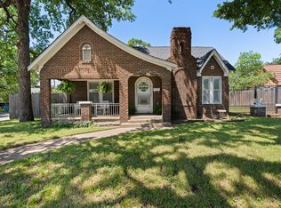 1601 N Riverside Dr, Fort Worth, TX 76111