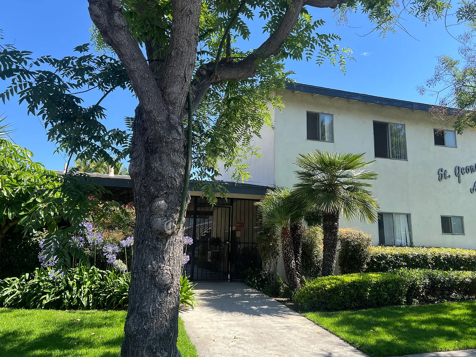 7701 Franklin St — Photo 2