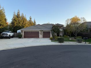 2722 Calimyrna Ave, Clovis, CA 93611