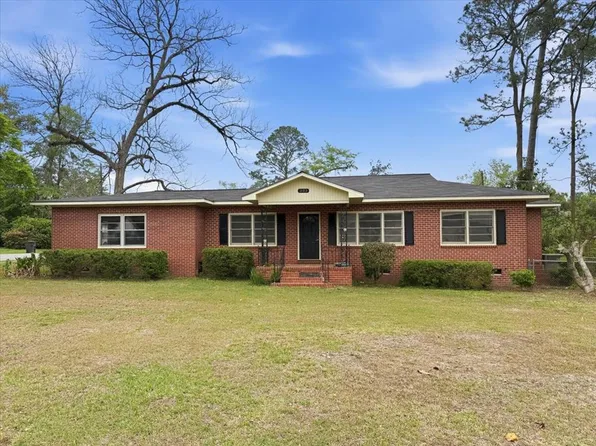 303 4th Ave SE, Cairo, GA 39828