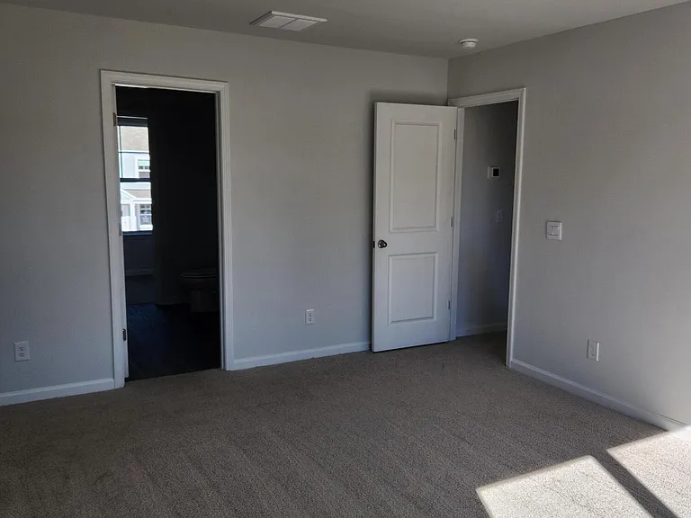 2192 Macallan Blvd — Photo 8