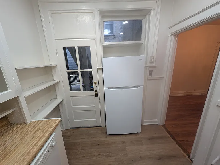 10 S Arthur Ashe Blvd #2 — Photo 14