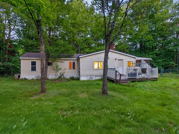 153 Mcnally Road, Clinton, ME 04927