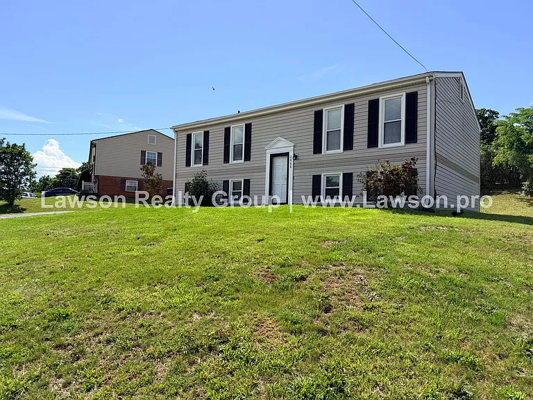 2868 Silver Leaf Dr — Photo 2