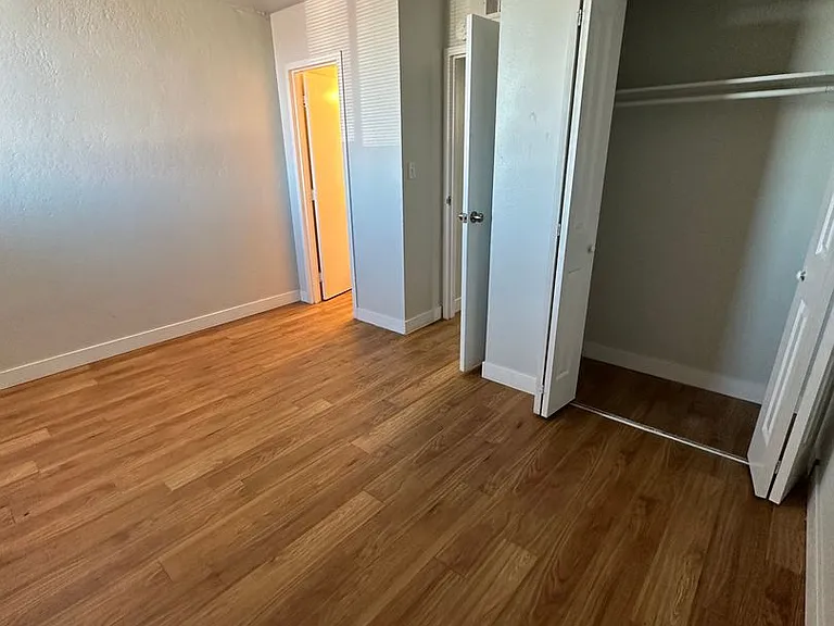 NShields636 (KC-LN-KB) — Photo 11