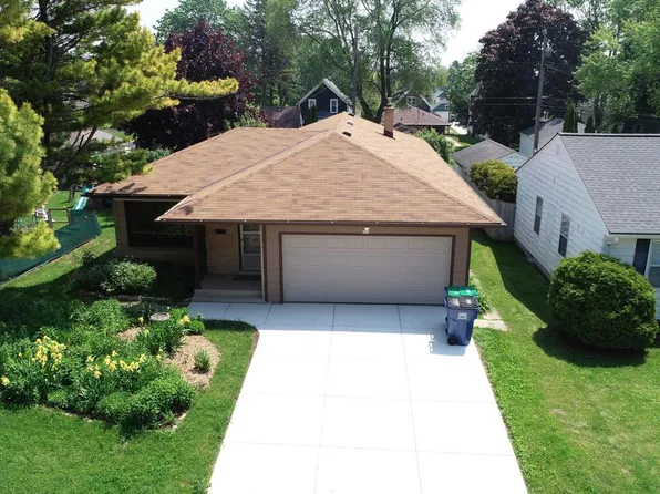206 South High STREET, Port Washington, WI 53074