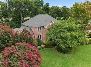 4032 Timber Ridge Dr, Virginia Beach, VA 23455