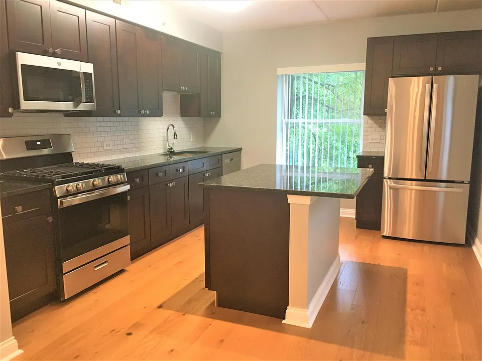 3400 N Old Arlington Heights Rd #202