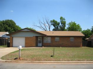 503 Crest Ln, Noble, OK 73068