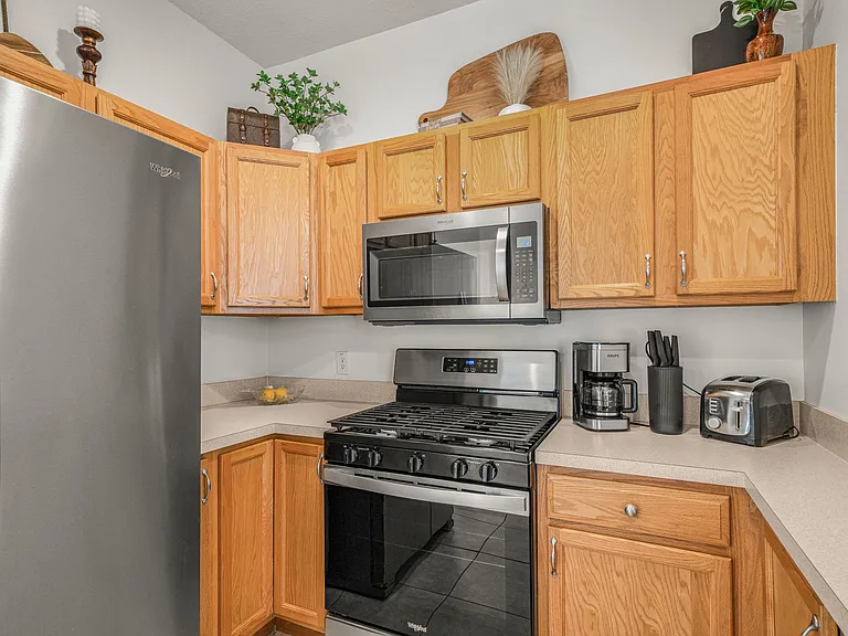 1602 W Spring Meadow Loop — Photo 9
