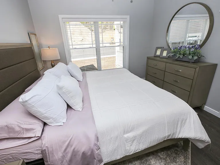 Westledge Apartments — Photo 37