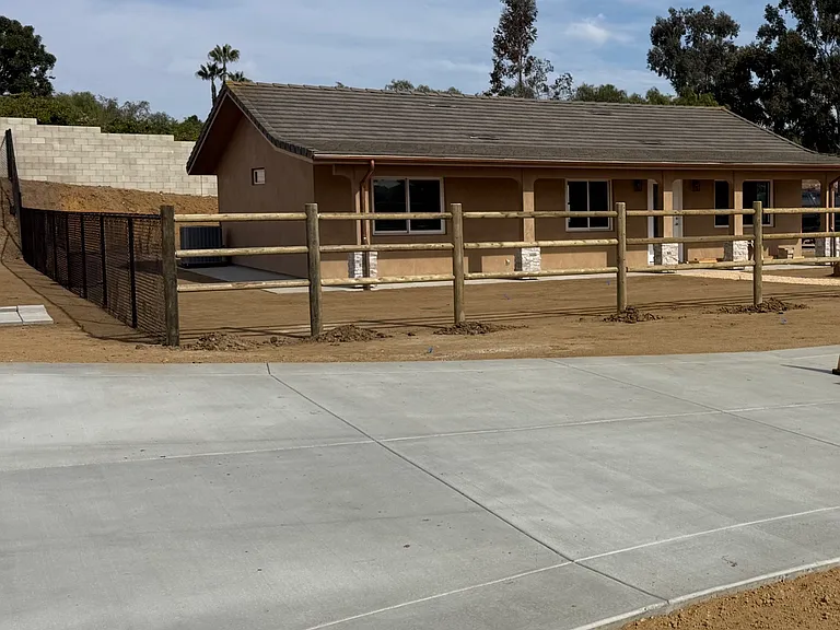 16592 Artesian Hills Ct — Photo 2
