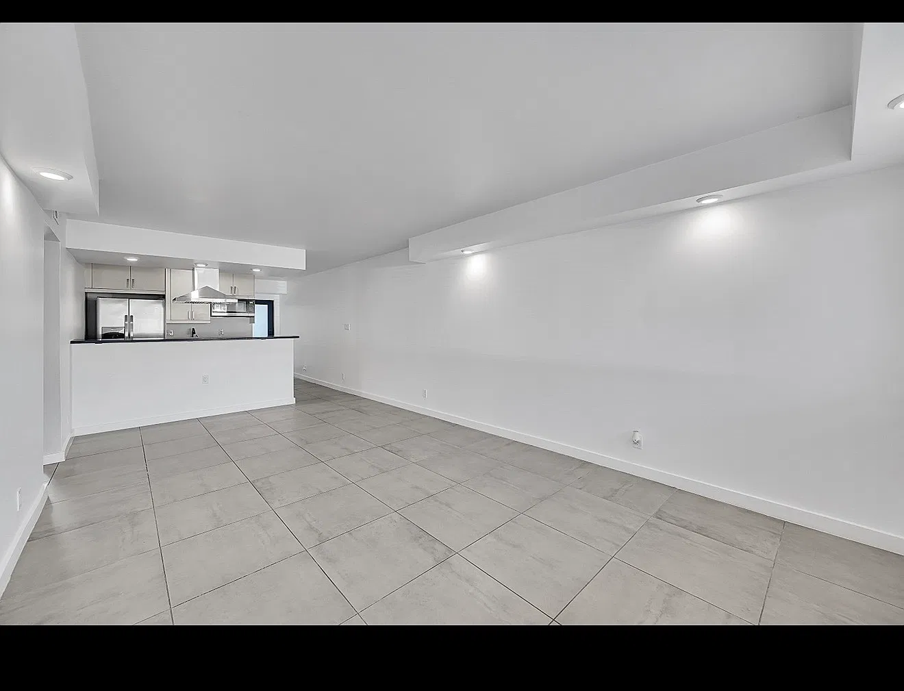 2 bed, 1400 sqft, $2,400 — Photo 1