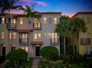 52 Via Floresta Dr, Boca Raton, FL 33487