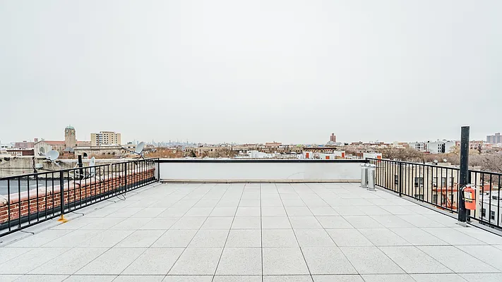 Rented by Nooklyn NYC LLC | media 24