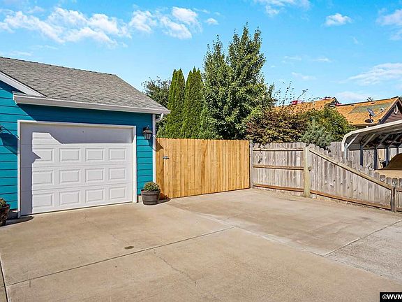 4th image of 125 Fields Ct