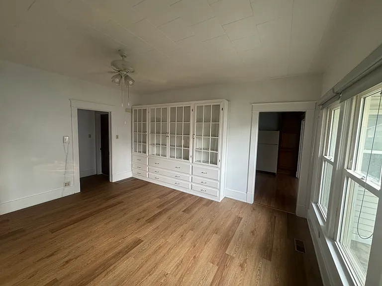 524 W Cherry St — Photo 6