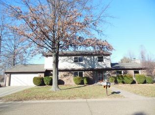 8988 Hickory Ln, Newburgh, IN