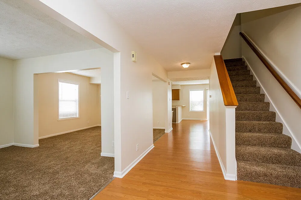 4 bed, 2.5 bath, 2656 sqft, $2,485 — Photo 2