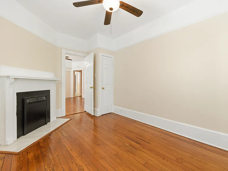 2303B N Abercorn St #B — Photo 8
