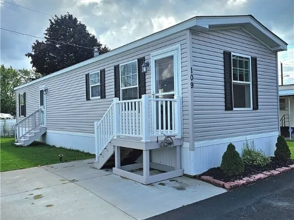 109 Kimberly Ln, Buffalo, NY 14218