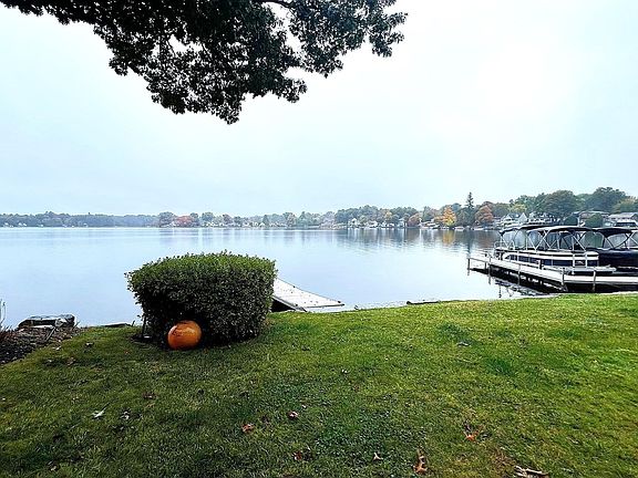 3rd image of 22 Union Point Rd