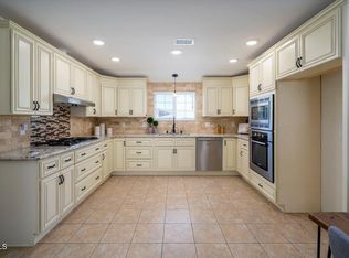 27877 Rosamond Dr, Santa Clarita, CA 91351
