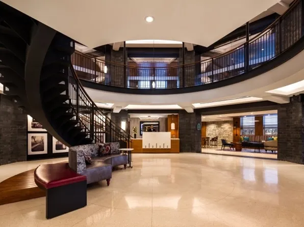 888 Main Street image 31 of 39