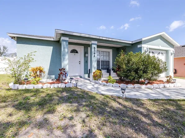 8544 Lazy River Dr, Tampa, FL 33617