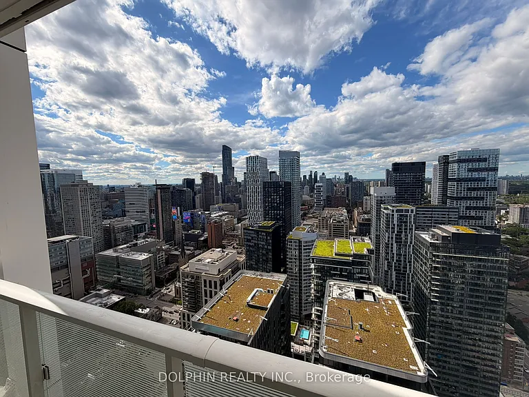 88 Queen St E #4701 — Photo 6