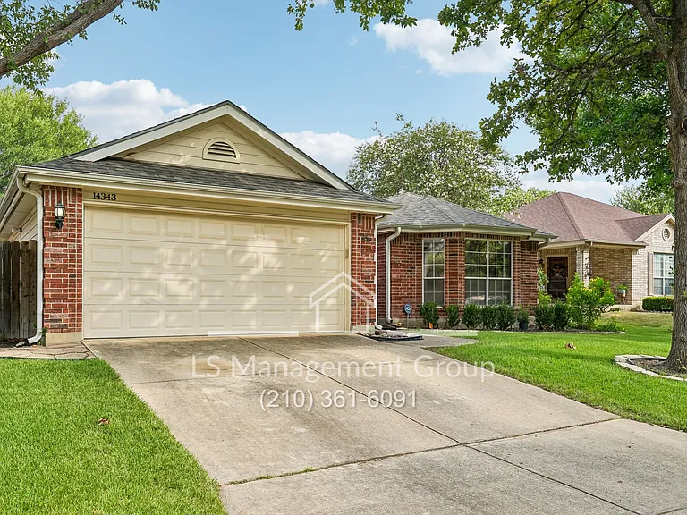 14343 Markham Gln — Photo 2