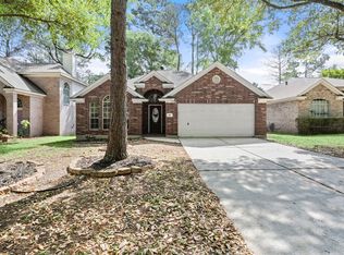22 N Hollylaurel Cir, Spring, TX 77382
