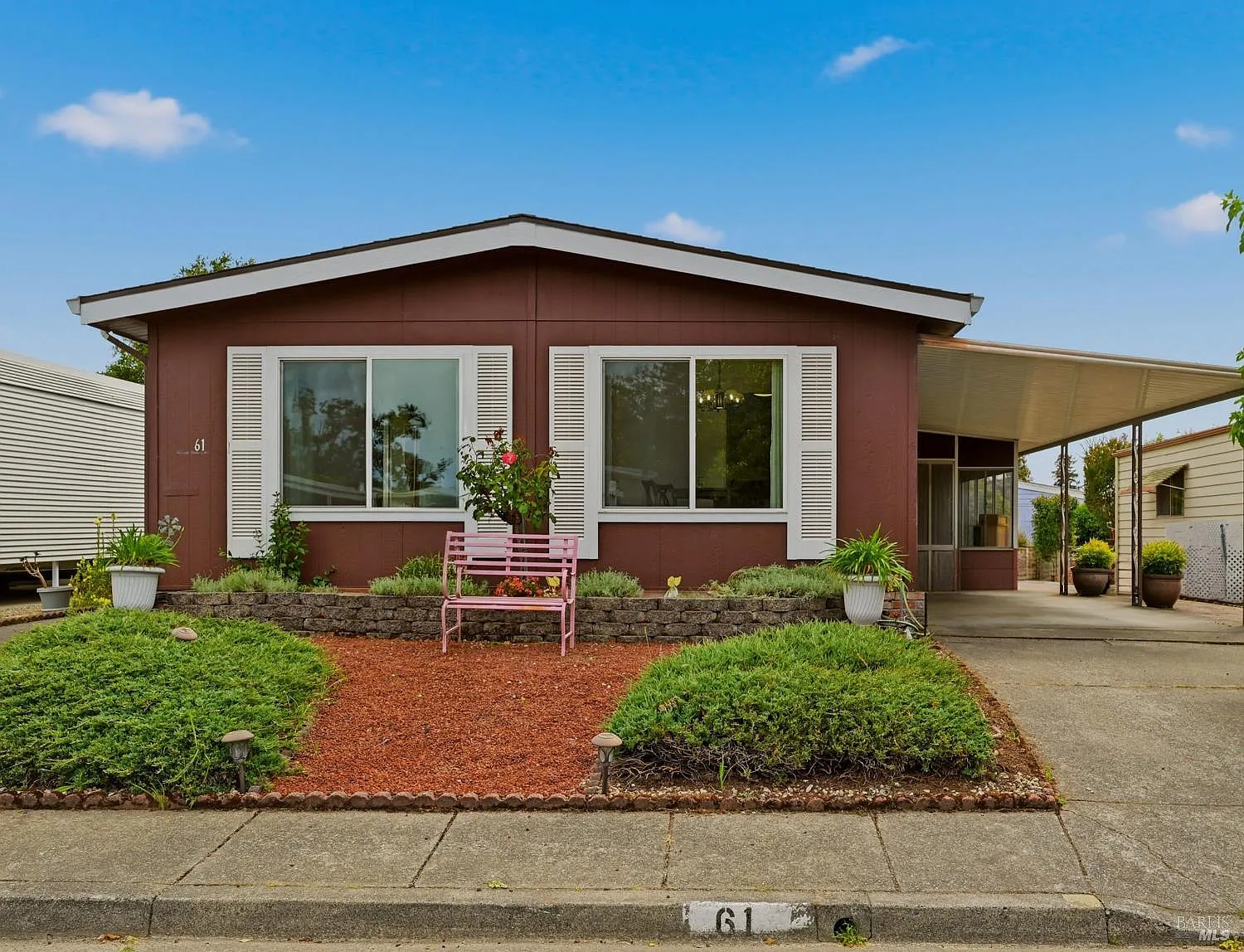 61 Westgate Circle - Photo 1