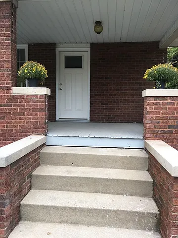 208 s Prospect - 1 — Photo 3