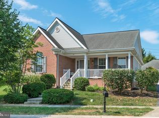 411 Haymarket Ln, Lititz, PA 17543