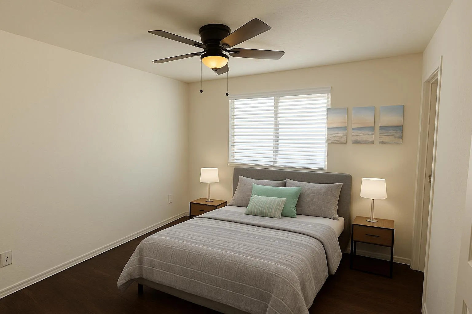 4 bed, 3.0 bath, 2427 sqft, $771 — Photo 1