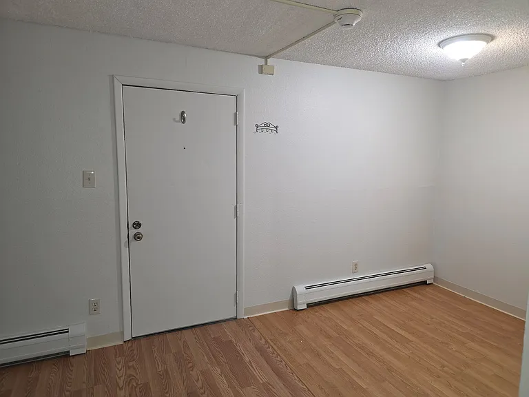 1300 Golden Cir #1-210 — Photo 11